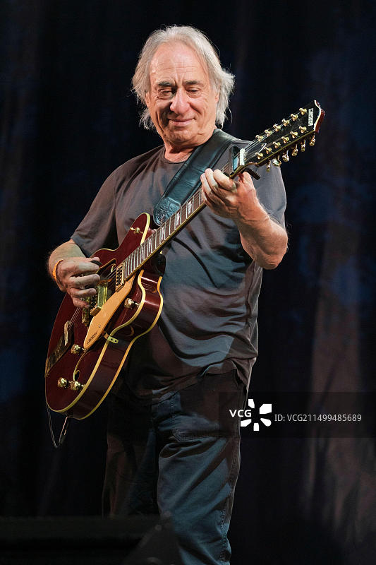 Lol Creme在英国班伯里Fairport的Cropredy Convention上表演，2022年8月11日图片素材