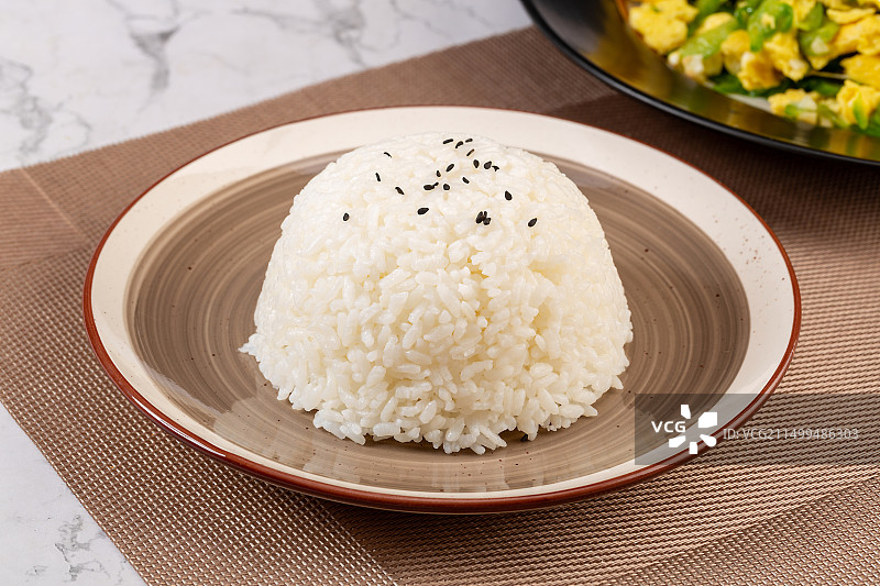 盘子里的一份米饭图片素材