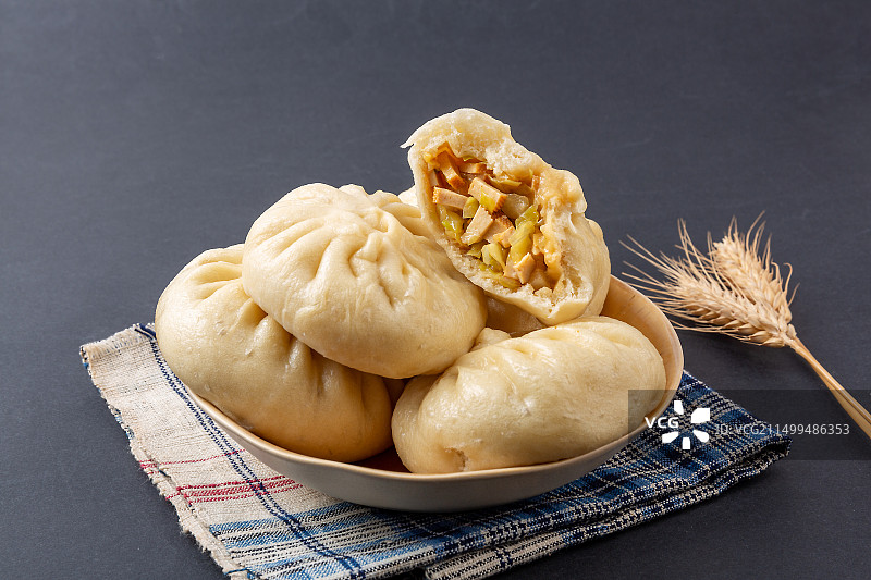 豆干白菜馅素包子图片素材