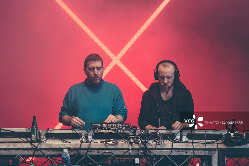 Hot Chip乐队在利物浦声音城市音乐节现场表演（2016年5月）图片素材