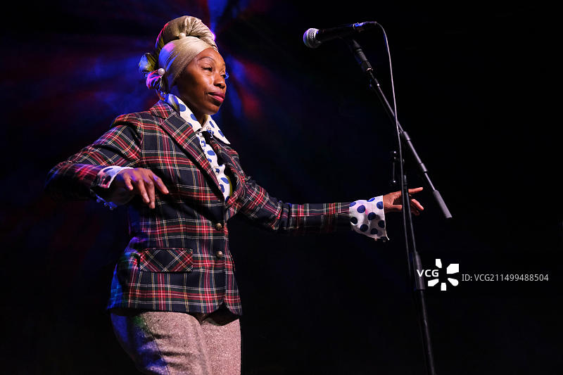 莎拉·布朗在切尔滕纳姆爵士音乐节上表演，2023年4月29日图片素材