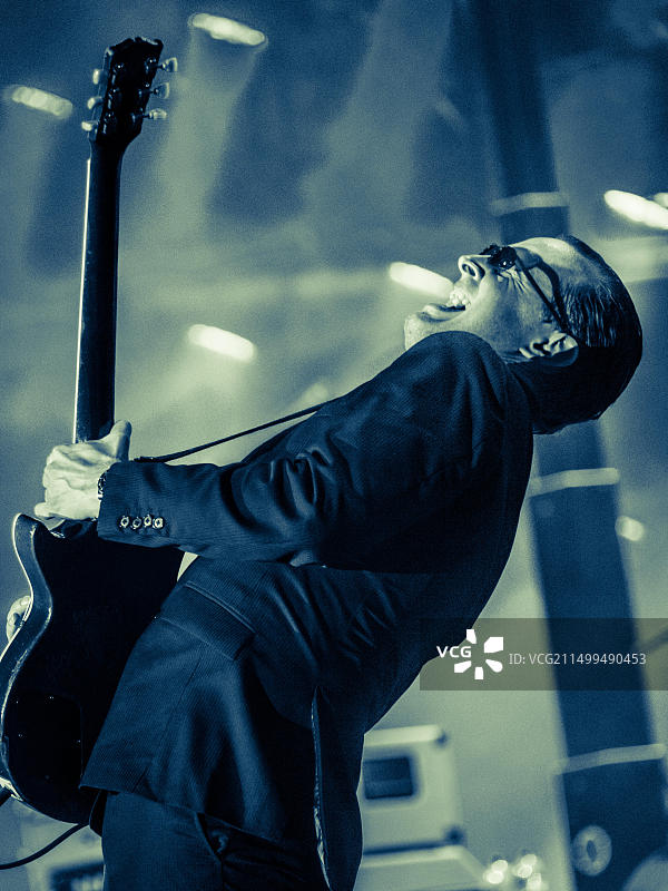 乔·博纳马萨在格林威治音乐时间于旧皇家海军学院的现场表演图片素材