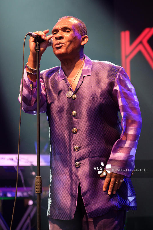 肯·布斯在英国马姆斯伯里附近查尔顿公园的WOMAD音乐节上表演，2018年7月26日图片素材