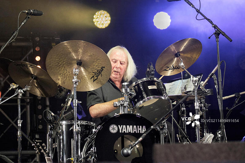 Gerry Conway在英国班伯里Fairport音乐节演出，2016年8月11日图片素材