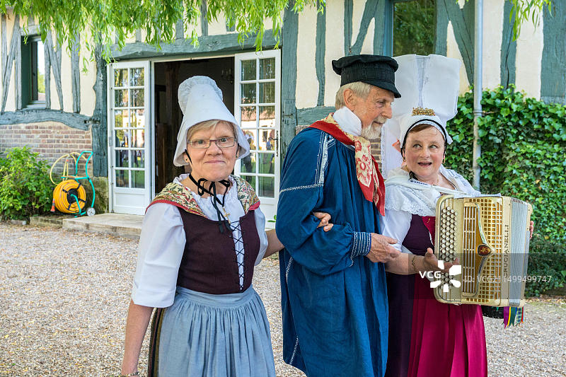 法国坦普利埃指挥部重演者，法国维克辛地区图片素材