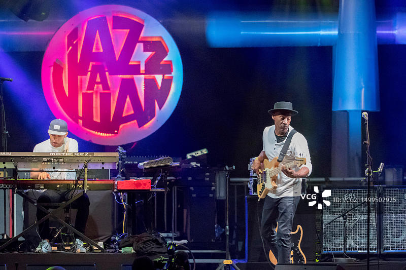 2016年胡安爵士音乐节：美国作曲家兼贝斯手马库斯·米勒音乐会图片素材