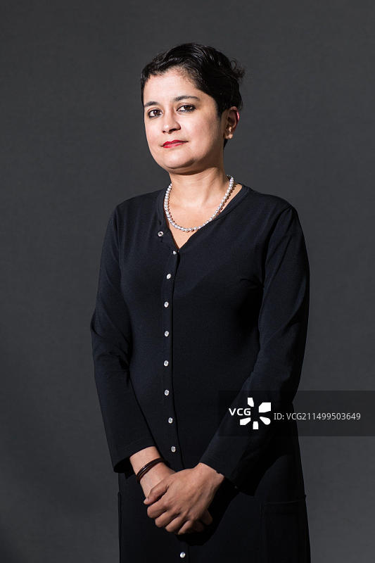 2018年8月18日，苏格兰爱丁堡，英国工党政治家兼上议院议员莎米·查克拉巴蒂出席摄影活动图片素材