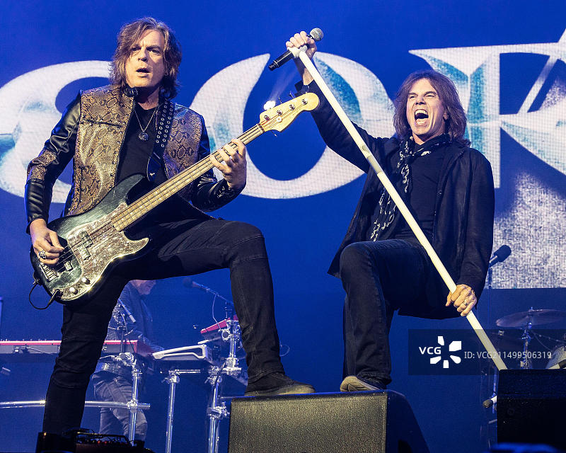 欧洲乐队在2023年瑞典摇滚音乐节现场表演图片素材