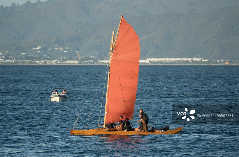 2018年瓦卡奥德赛，惠灵顿海滨，新西兰，大洋洲的毛利帆船瓦卡图片素材