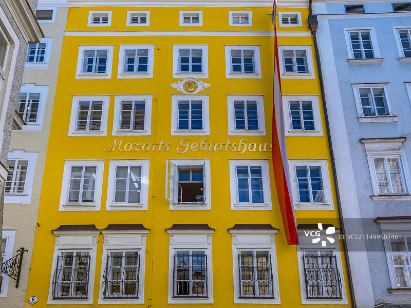奥地利萨尔茨堡粮食巷的莫扎特故居图片素材