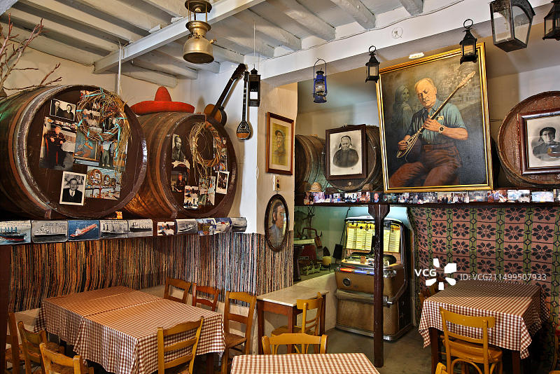 希腊锡罗斯岛阿诺西拉“Katoga of Lilis”传奇酒馆图片素材