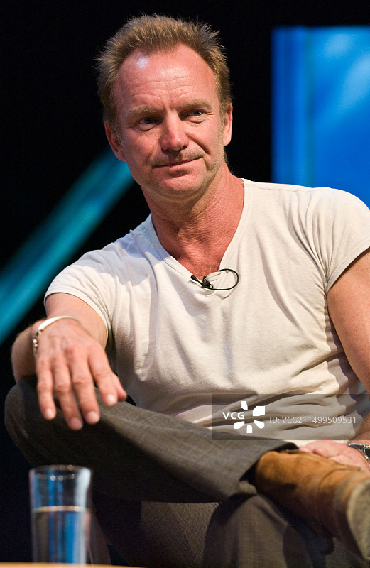 摇滚明星Sting在英国威尔士的Hay音乐节上图片素材