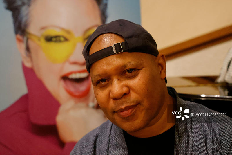 法国利摩日“Eclats d’Email”爵士音乐节：美国萨克斯管演奏家史蒂夫·科尔曼音乐会图片素材