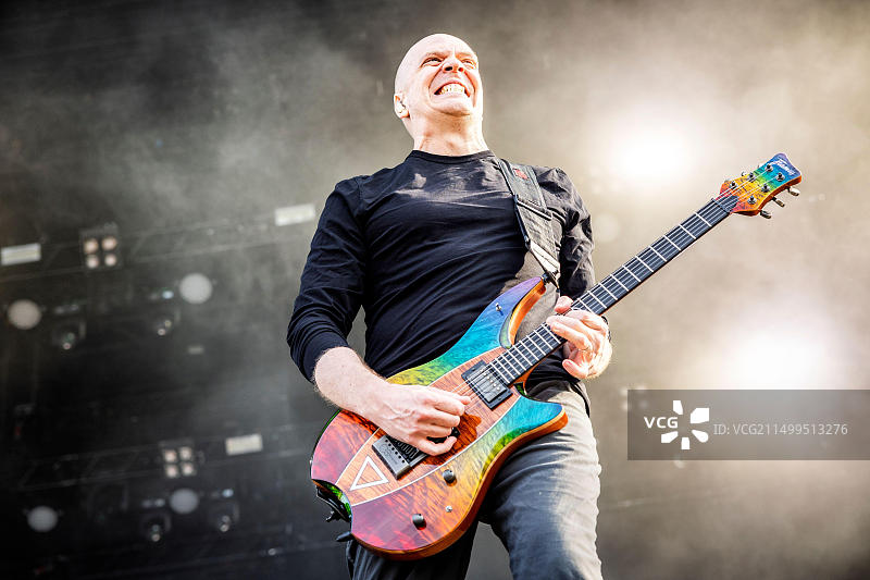 瑞典索尔兹堡：加拿大音乐人Devin Townsend在瑞典摇滚音乐节上表演图片素材