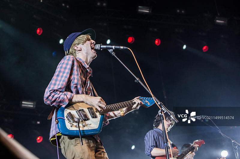 美国独立摇滚乐队鹿猎人乐队在罗斯基勒音乐节演出图片素材