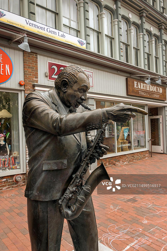 佛蒙特州伯灵顿的乔·伯勒尔大型雕塑图片素材