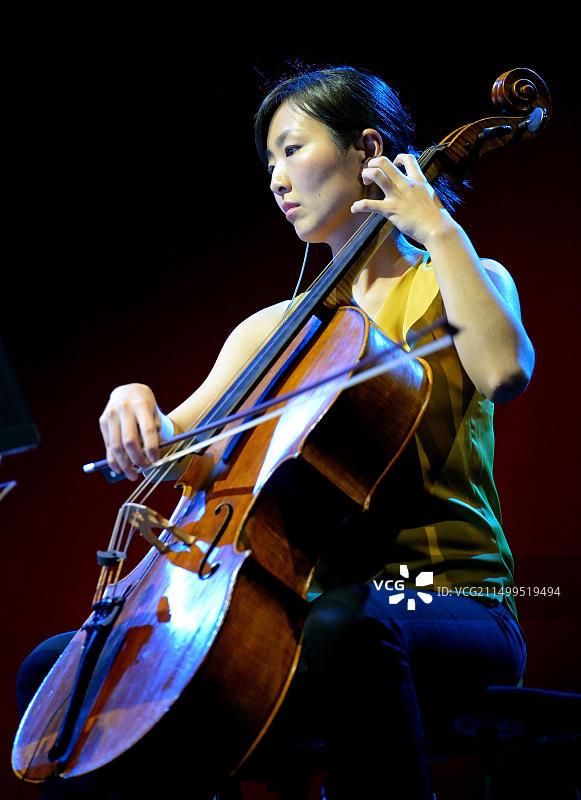 巴塞罗那：克罗诺斯四重奏在海尼根Primavera Sound音乐节上演出图片素材