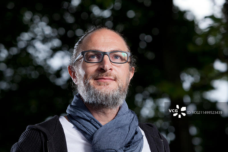 英国爱丁堡：2017年8月24日，英国作家、插画家和音乐家马库斯·塞奇威克在爱丁堡国际书展上亮相图片素材