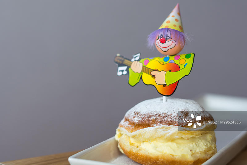 嘉年华装饰香草甜甜圈图片素材