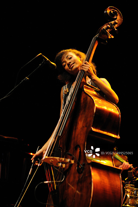 埃斯佩兰萨·斯伯丁在巴塞罗那Auditori演出图片素材