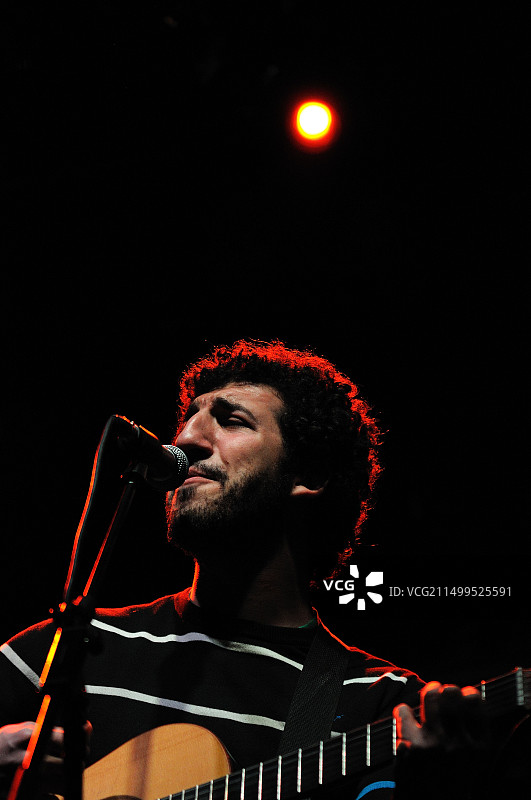 2010年2月12日，Marwan y Luis Ramiro乐队在西班牙巴塞罗那Luz de Gas演出图片素材