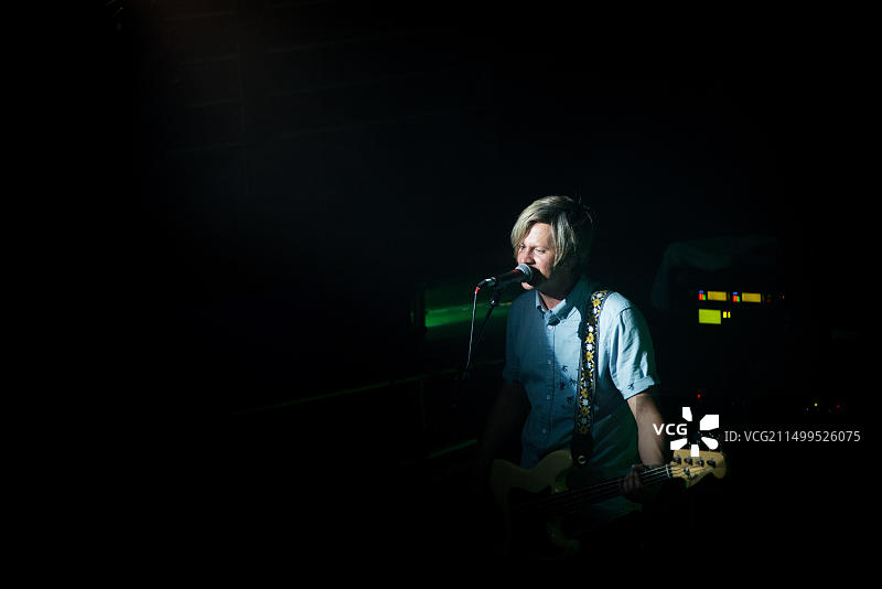 Switchfoot乐队在爱丁堡Liquid Rooms演出 (2015)图片素材