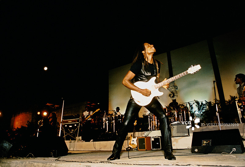 英国音乐家埃迪·格兰特舞台演唱会图片素材