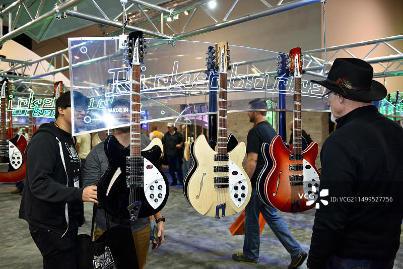 美国加利福尼亚州阿纳海姆市：2017年NAMM展会图片素材