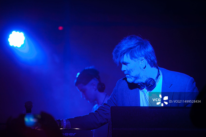 詹姆斯·墨菲，音乐节之夜，贝伦，LX图片素材