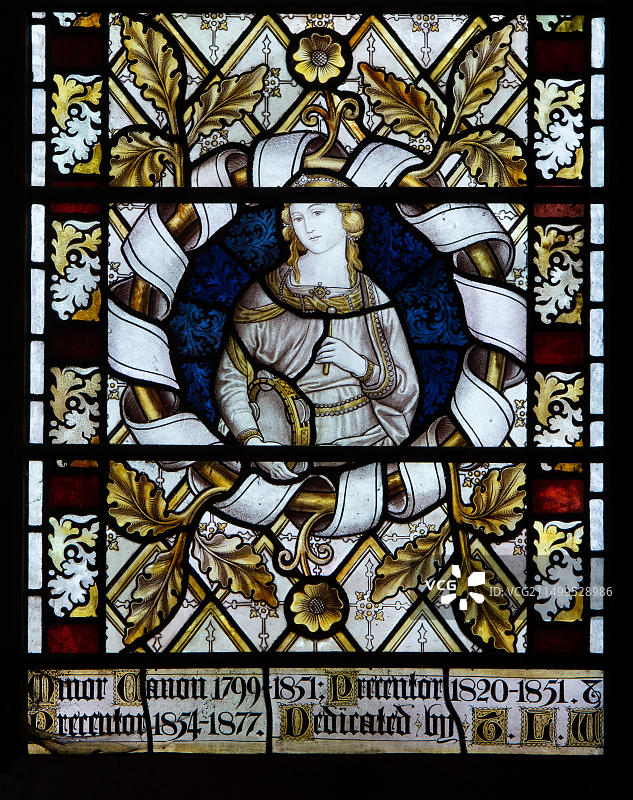 英国伍斯特大教堂的铃鼓女子彩色玻璃图片素材