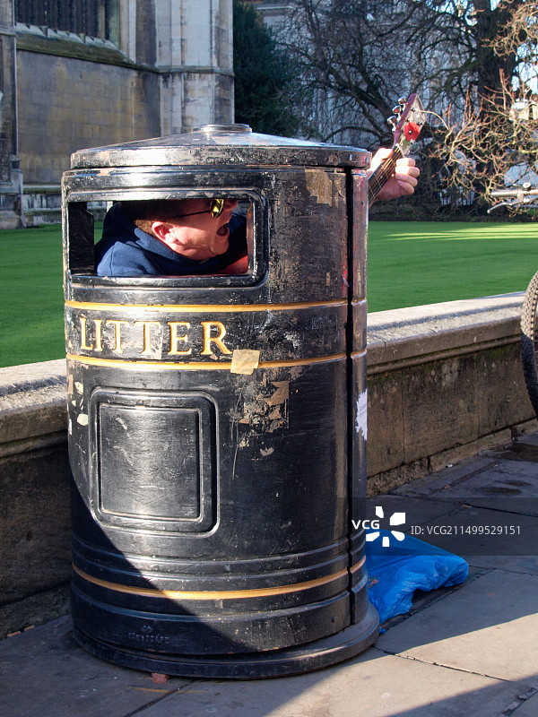英国剑桥的街头艺人图片素材