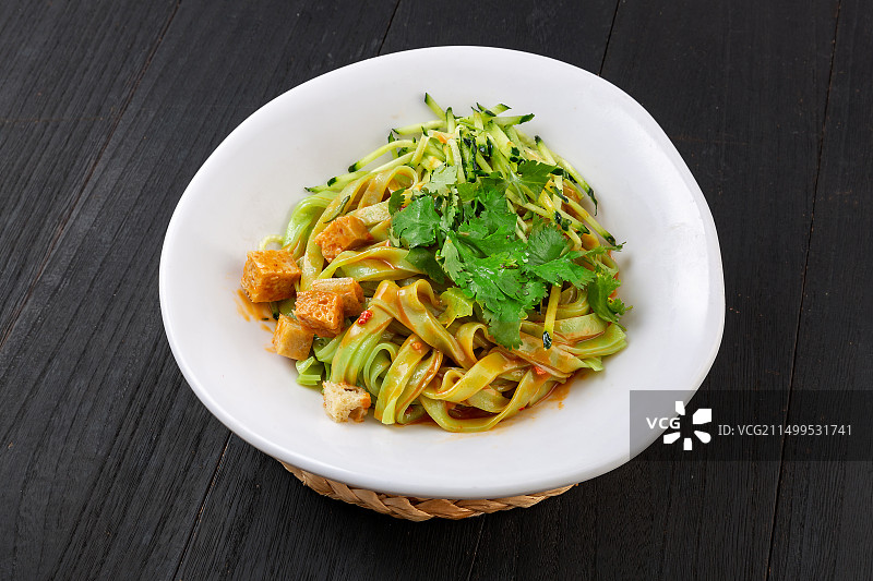 西北菠菜绿凉皮 酿皮子 绿面皮图片素材