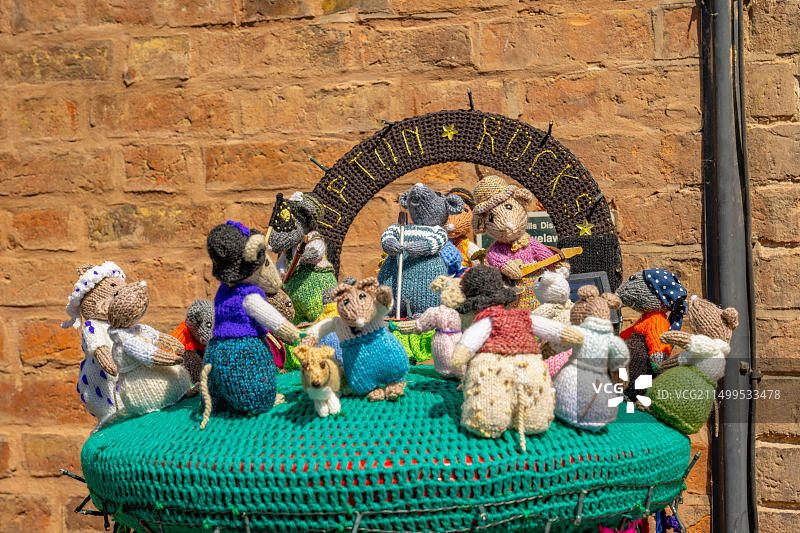 塞文河畔厄普顿布鲁斯音乐节上的针织邮箱，伍斯特郡厄普顿图片素材