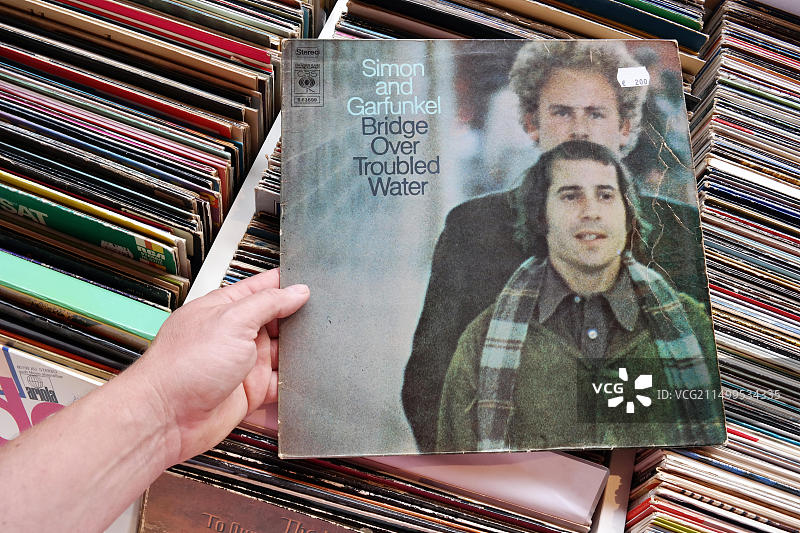 西蒙与加芬克尔：《忧愁河上的金桥》专辑图片素材