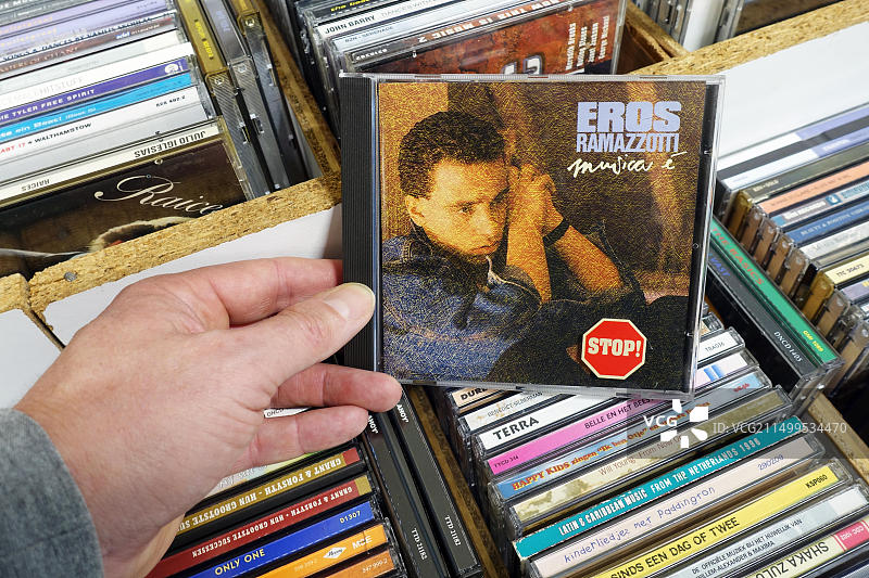 专辑：Eros Ramazzotti - Musica e图片素材