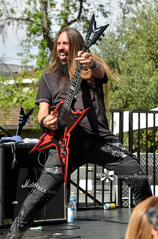 2018 Ride for Ronnie慈善演唱会：Ira Black在舞台上图片素材