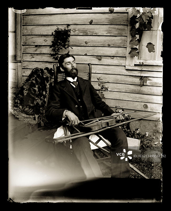 小提琴手，约1890年图片素材