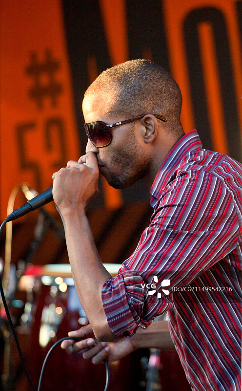 特洛伊·安德鲁斯(长号肖蒂)在加州蒙特雷爵士音乐节上与乐队演出图片素材