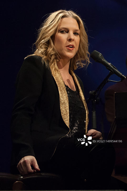 加拿大伦敦安大略省：爵士歌手黛安娜·克瑞儿在百威花园演出图片素材