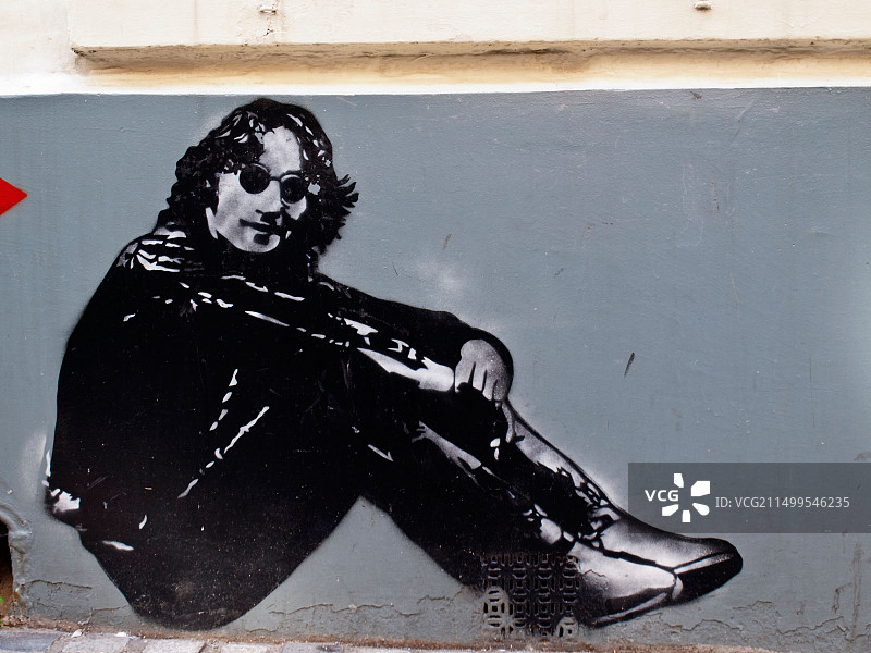 黑色约翰·列侬墙涂鸦图片素材