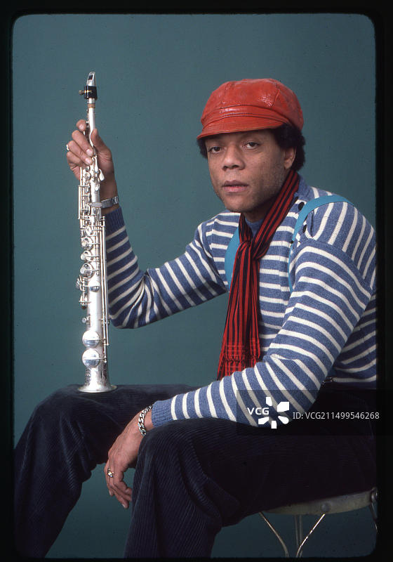 1983年朱利叶斯·汉普希尔前卫爵士萨克斯手肖像图片素材