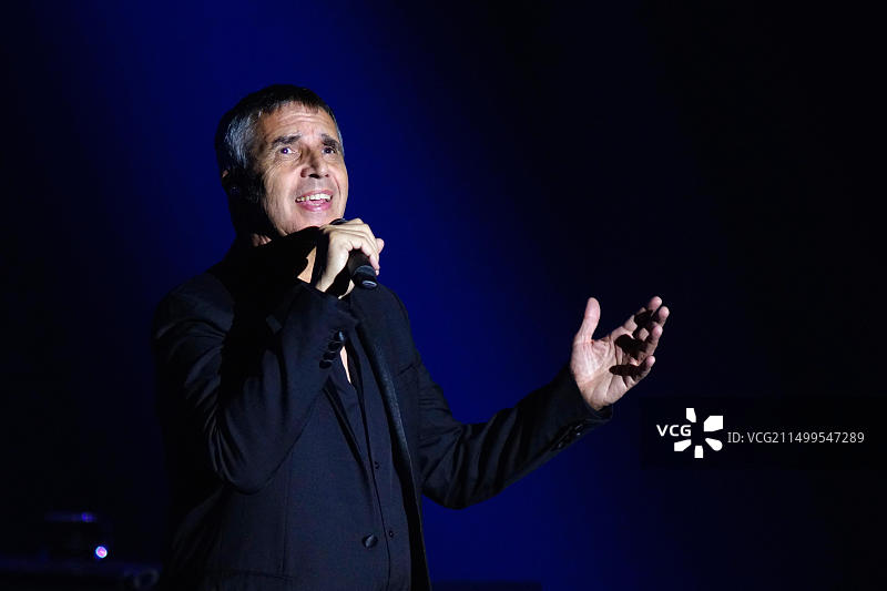 加拿大拉瓦尔：法国歌手Julien Clerc在Salle Andre-Mathieu演出图片素材