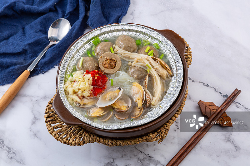 锡纸牛肉丸花甲粉图片素材