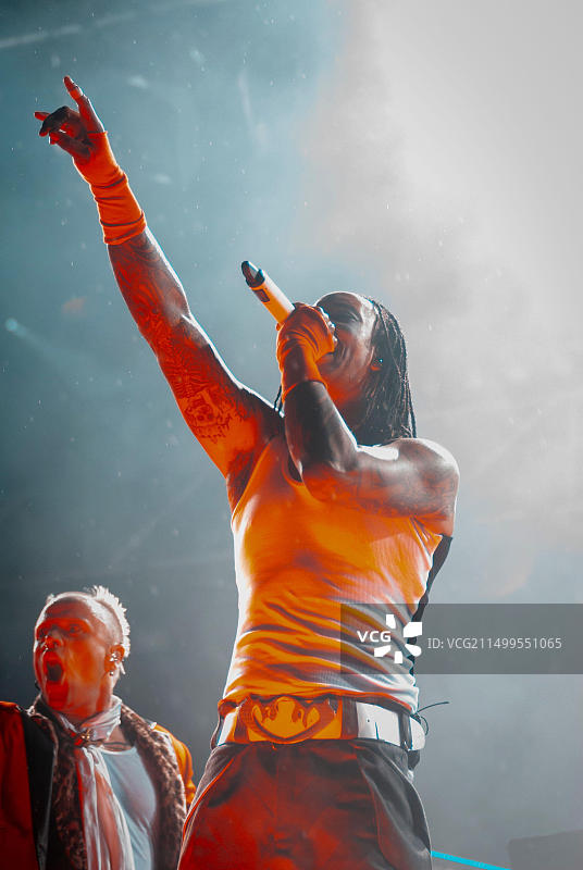 凯斯·弗林特和麦斯姆·瑞尔리티 - The Prodigy乐队，V2010，海兰兹公园，切尔姆斯福德，埃塞克斯，英国 - 2010年8月22日图片素材