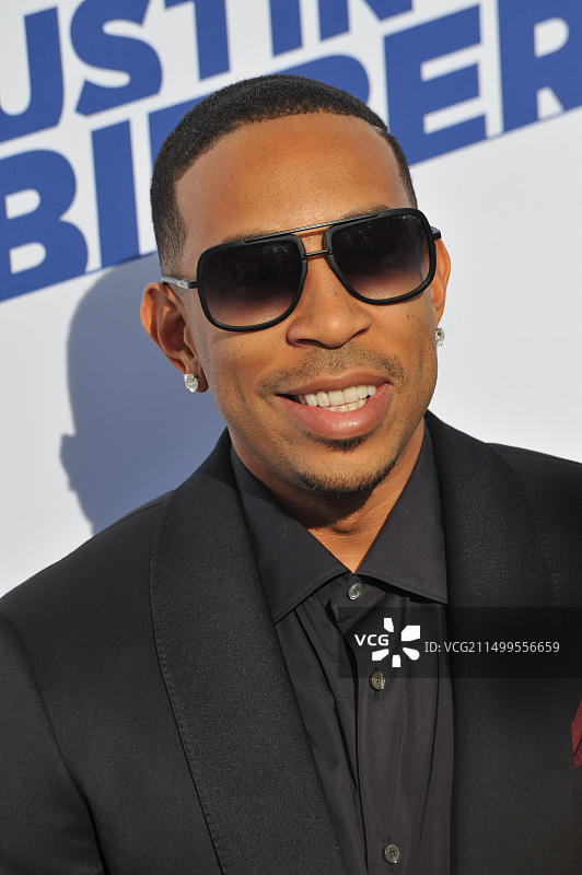 2015年3月14日，克里斯·布里奇斯（Ludacris）在卡尔弗城索尼影业参加喜剧中心对贾斯汀·比伯的吐槽大会。图片素材