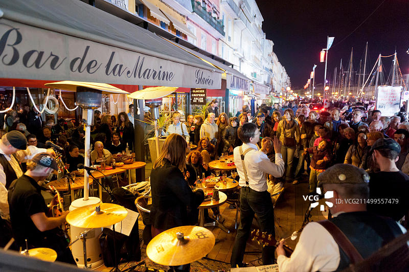 法国埃罗省塞特，杜兰将军码头，海事传统节日，渔民歌曲传统音乐管弦乐队图片素材