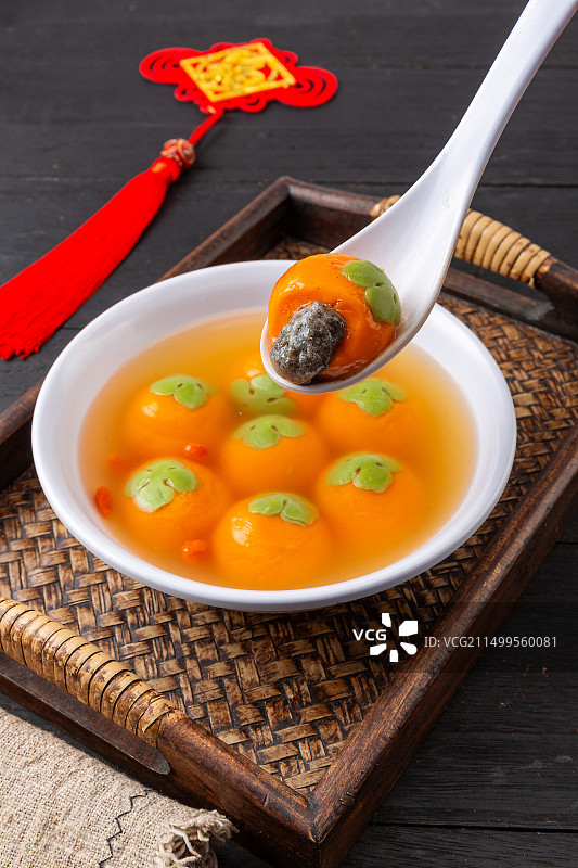 柿柿如意黑芝麻汤圆图片素材