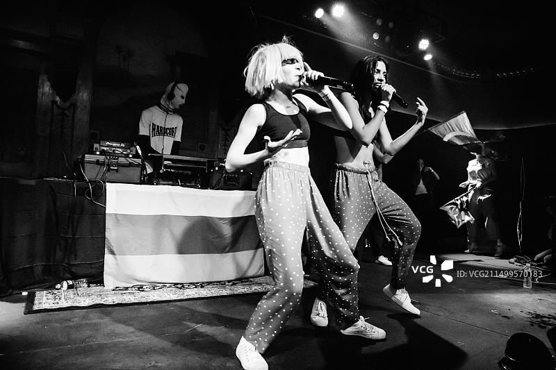 暴动小猫乐队在美国洛杉矶Lodge Room的首场演出图片素材