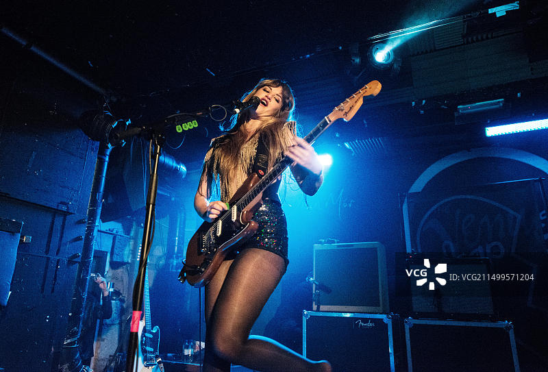 苏格兰格拉斯哥奥兰莫尔的Deap Vally乐队表演图片素材