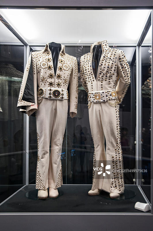 美国田纳西州孟菲斯市雅园展出的埃尔维斯套装图片素材